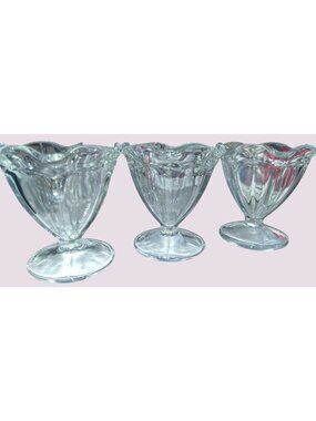 Vintage Heavy Duty Glass Tulip Dessert Cups Lot Of 3 For Ice Cream Or Sherbet Su
